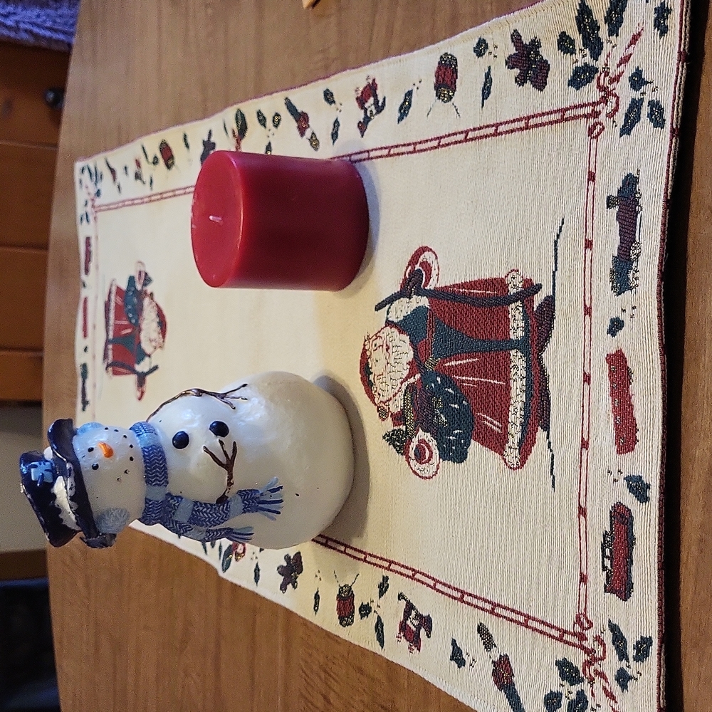 Christmas Table Runner and Candles